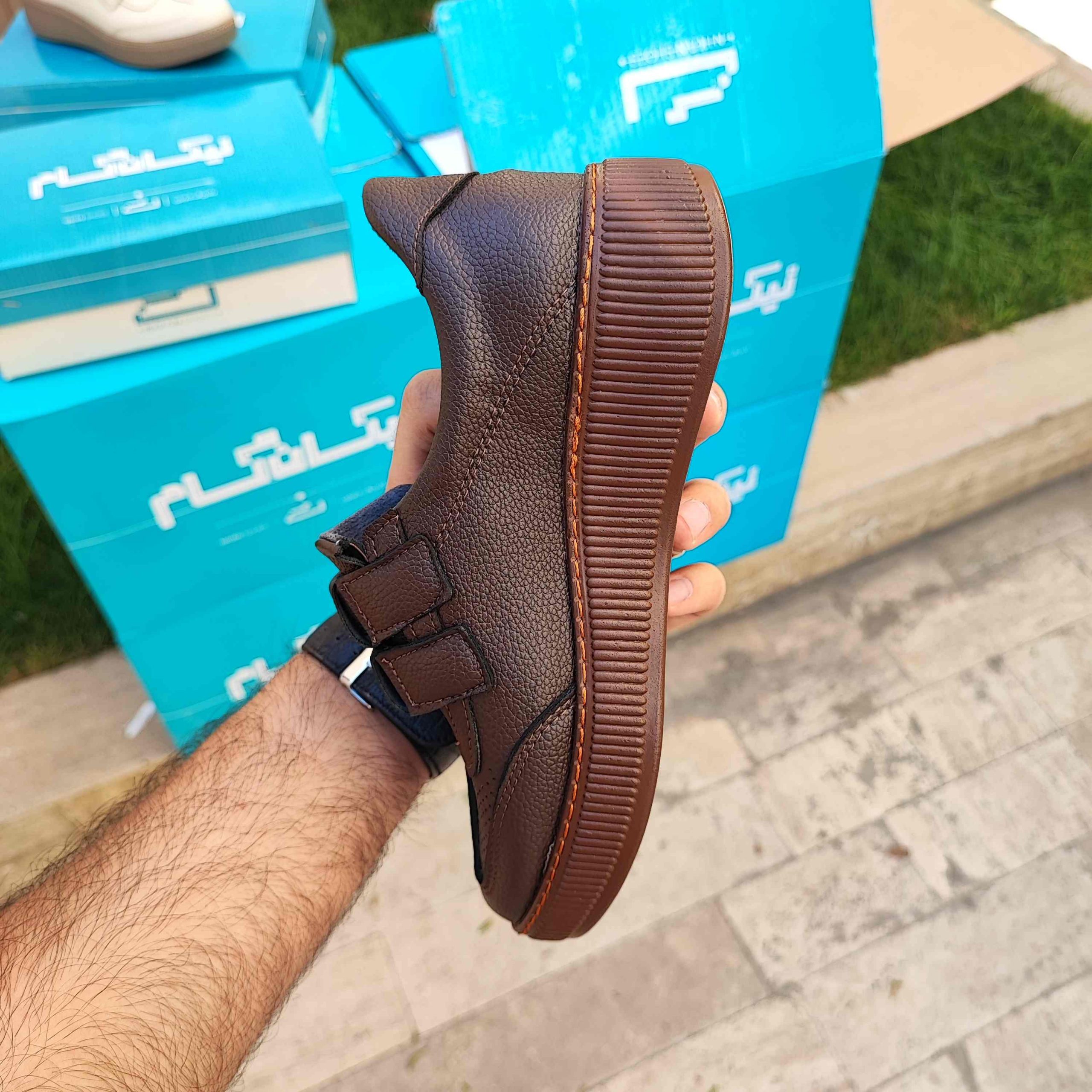 کفش طبی زنانه مدل دلوین
